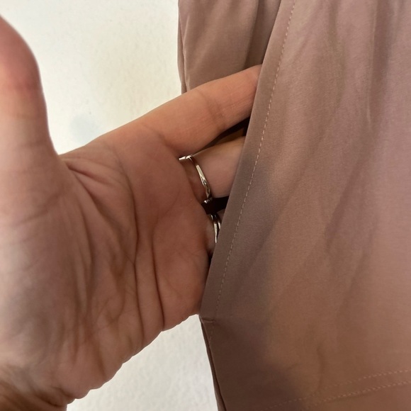 NWT XL DANSKIN PAPERBAG SHORT
INSEAM 4inch
COLOR ANTLER - Picture 5 of 14